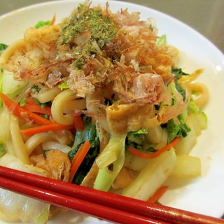 お揚げのソース焼きうどん